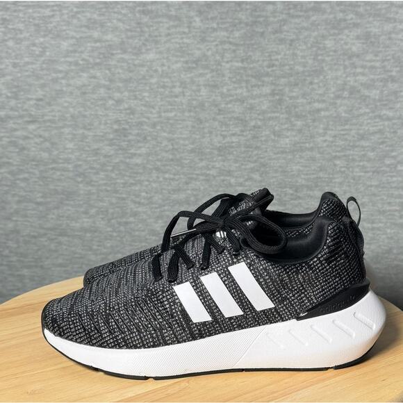 Adidas Kids Unisex Swift Run 22 Jr Size 4.5 School Athletic Casual Streetwear - Picture 5 of 7